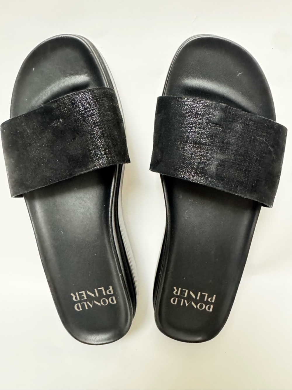 Brand New! Donald Pliner Black Leather Slide/Thong/Sandal Platform in size 7 - Picture 6 of 13